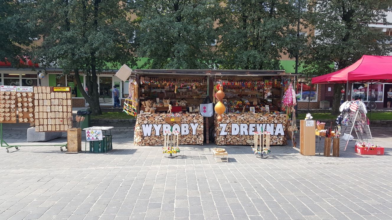 UWAGA przyczepa handlowa gastronomiczna duża
