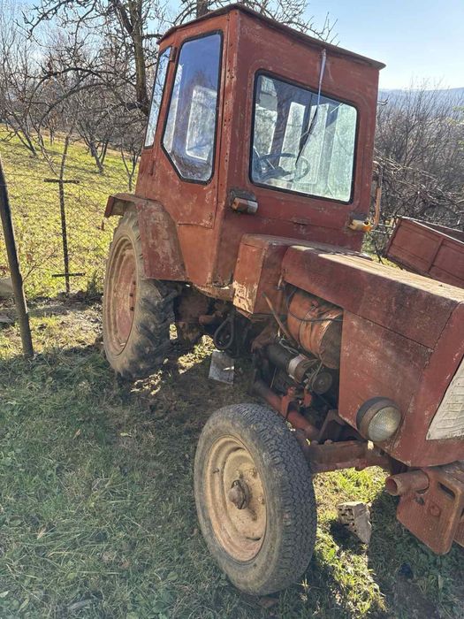 Продам трактор Т25