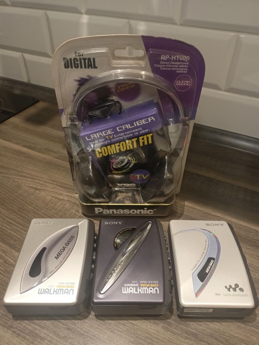 Walkman Sony WM-EX 190, WM-EX 192, WM-EX 194 + słuchawki Panasonic
