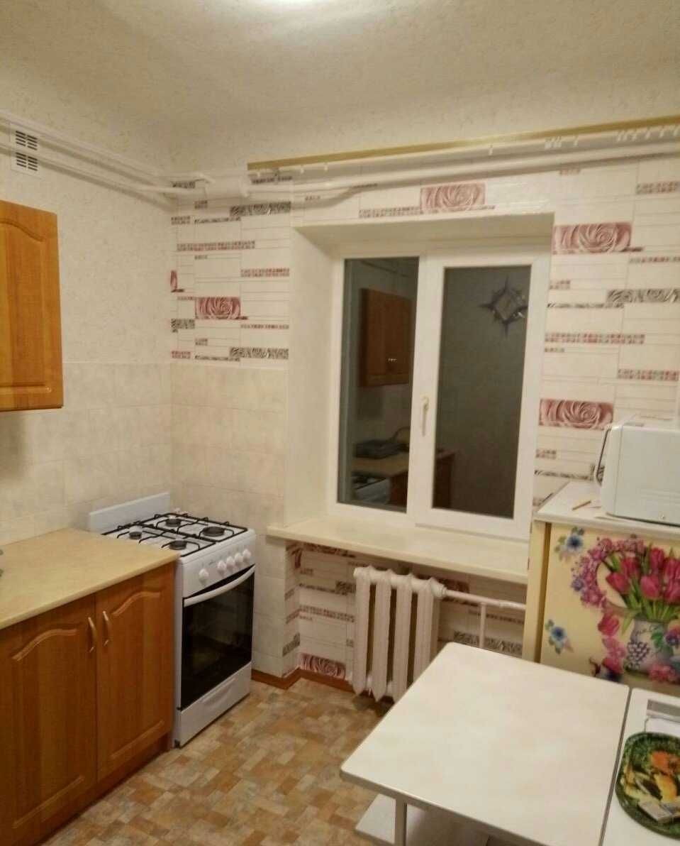 Продам 2к в кирпичном доме на пр. Гагарина (Науки) - Абхазская