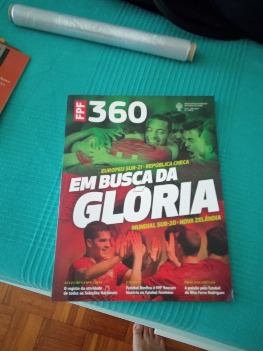 Livros variados.