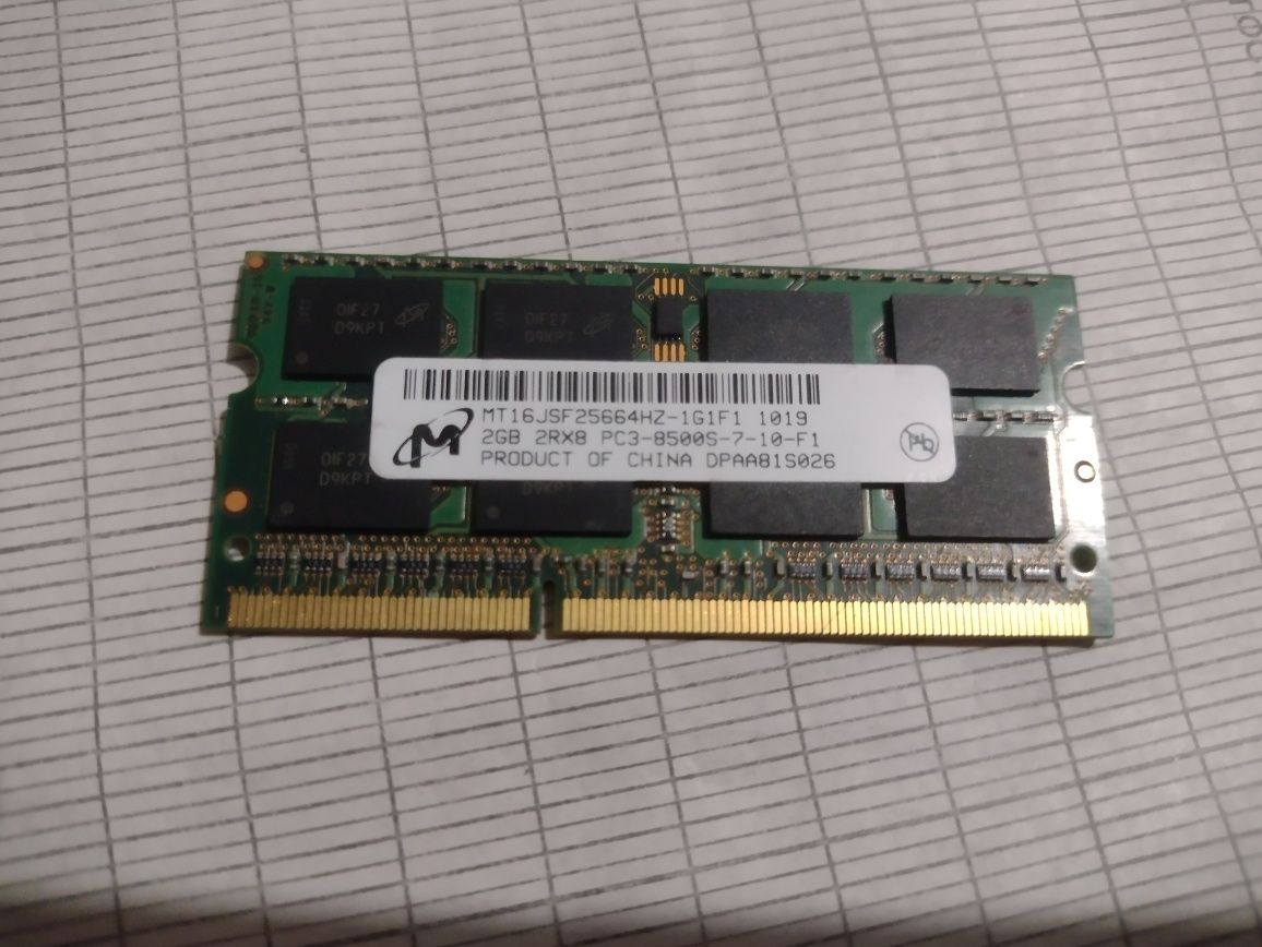 Оперативна пам'ять для ноутбука Micron SODIMM DDR3 2Gb 1066MHz 8500s