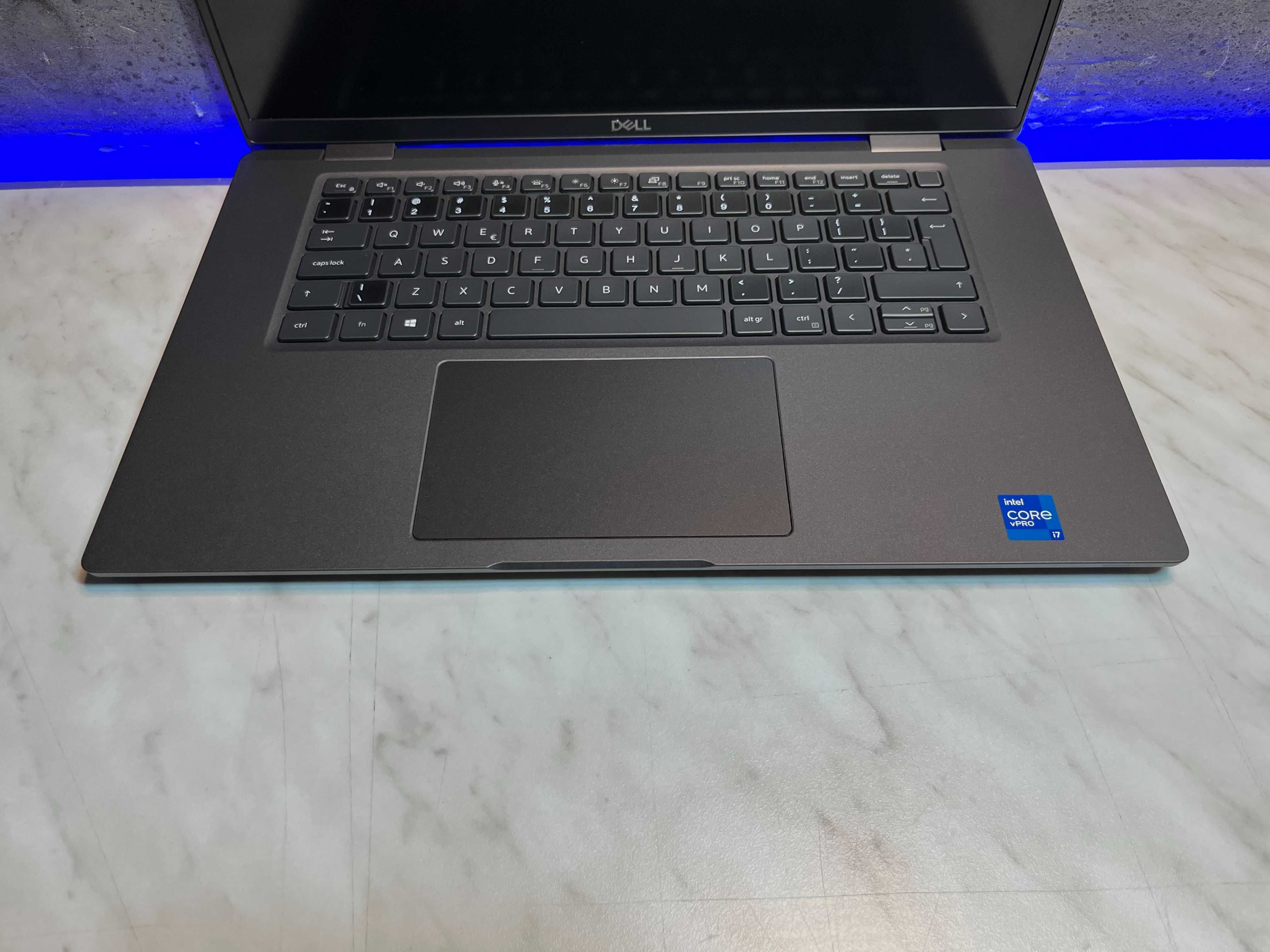 Dell Latitude 7520 | 15.6 FHD | i7-1185G7 | 16GB | 512GB SSD | W11 PRO