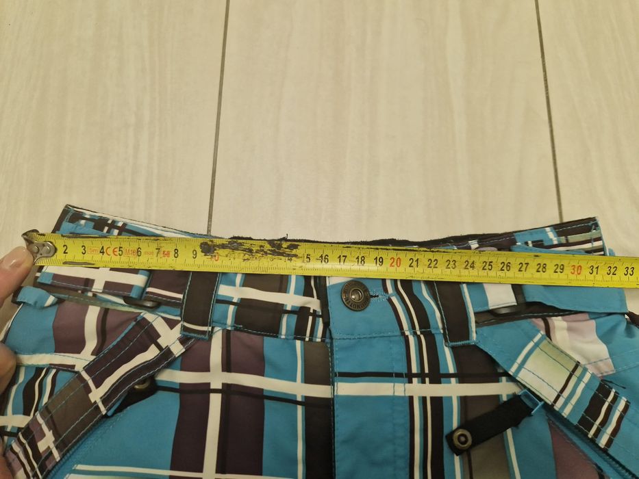 Spodnie jak nowe narciarskie snowboardowe dla dziecka 140cm