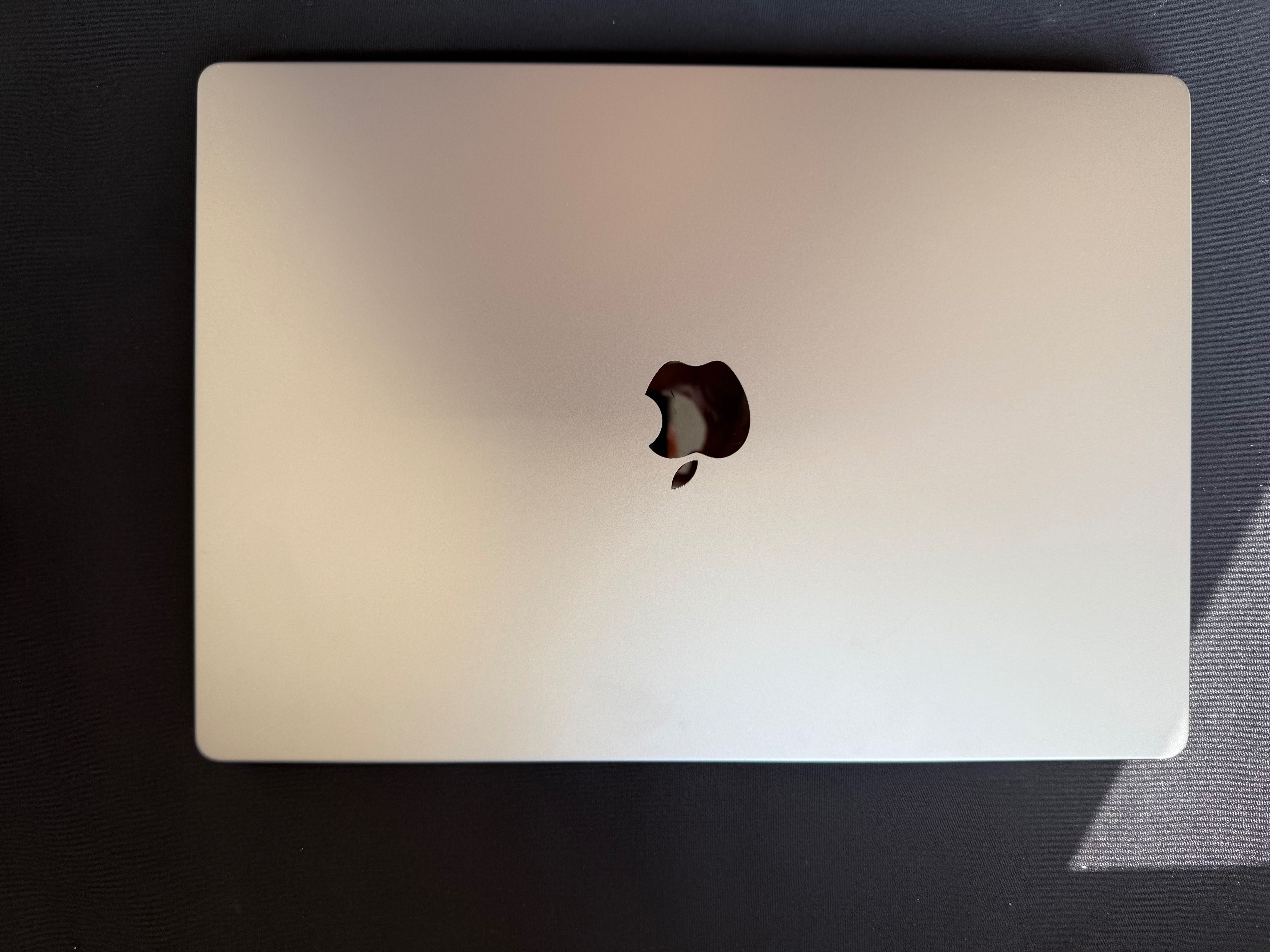 MacBook Pro M1 16" - 1TB - 16GB RAM