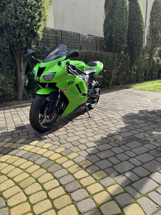 Kawasaki zx6r 2008 / akrapovic / battlax / super stan