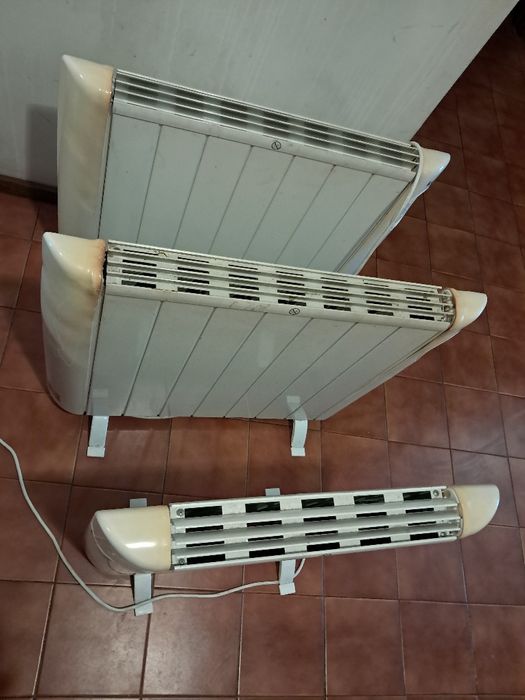 60 Vendo Radiador parede ou aquecedor de chão