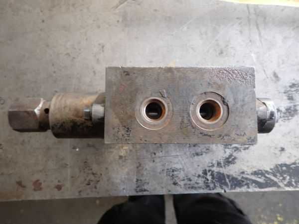 Zawór hydrauliczny krańcowy do kipra