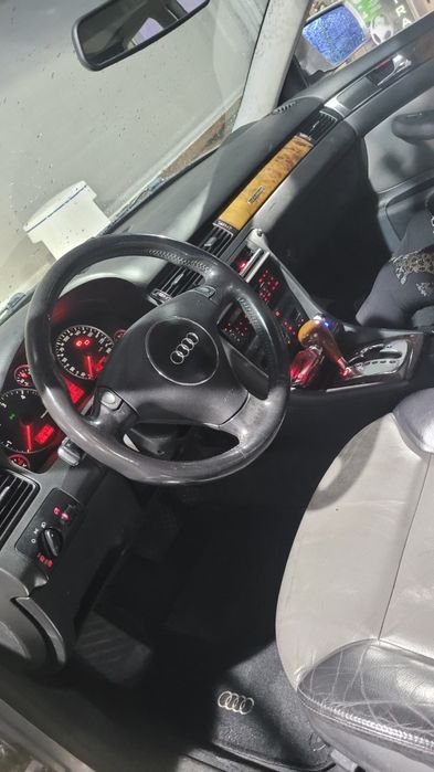 Audi a6 Quattro 180cv apenas 200mil/troco