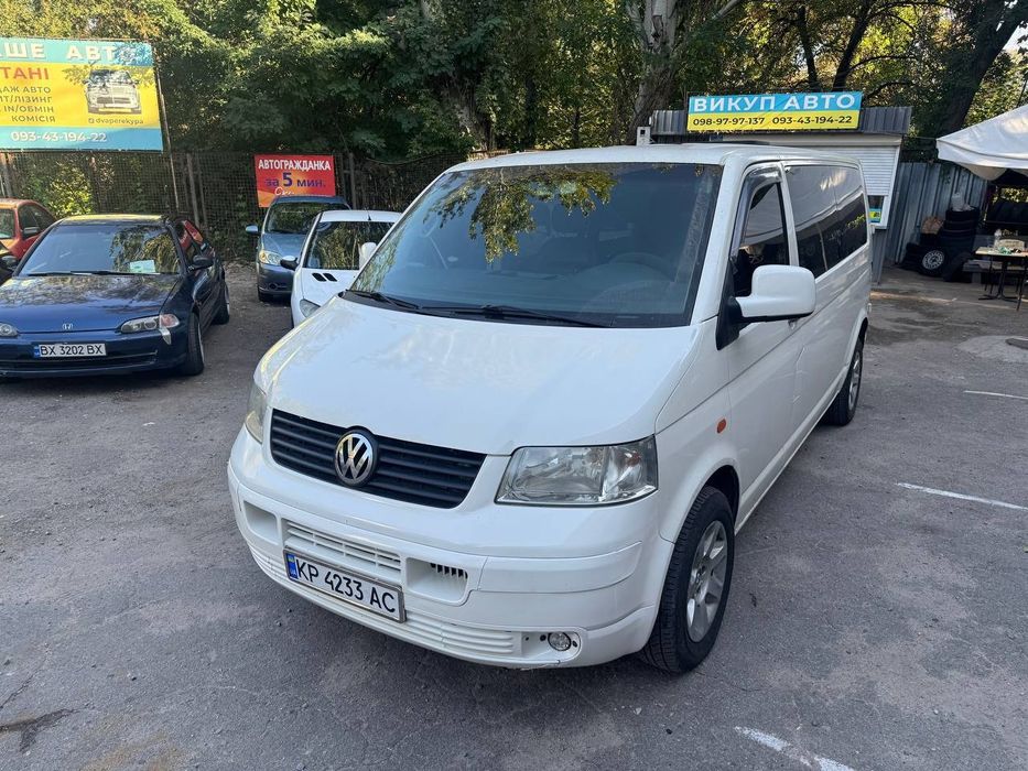 Срочно продам Volkswagen Transporter T5