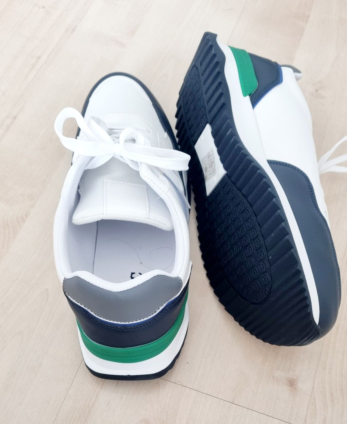 Adidasy, sneakersy męskie, trampki 46