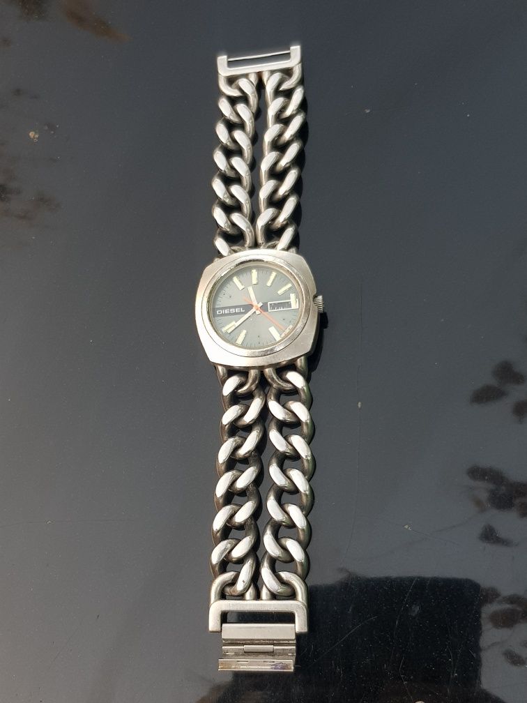 Годинники Fossil, Citizen, Diesel, Omega та ін