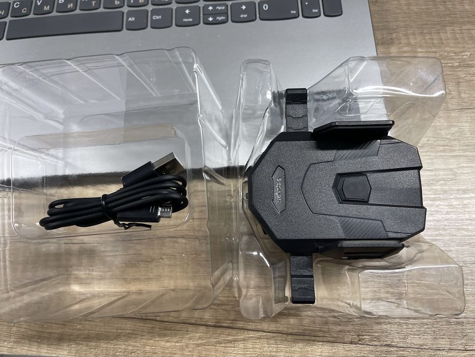 Автотримач Spigen із бездротовою зарядкою X35W (000CG22761)