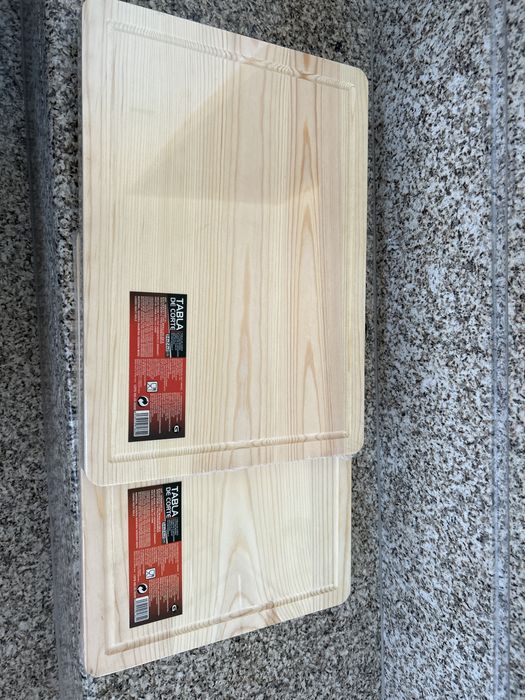 Tábua de madeira nova conjunto ou individual