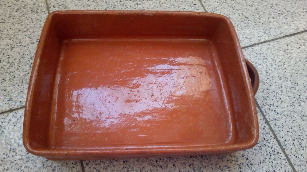 Assadeira de barro forno