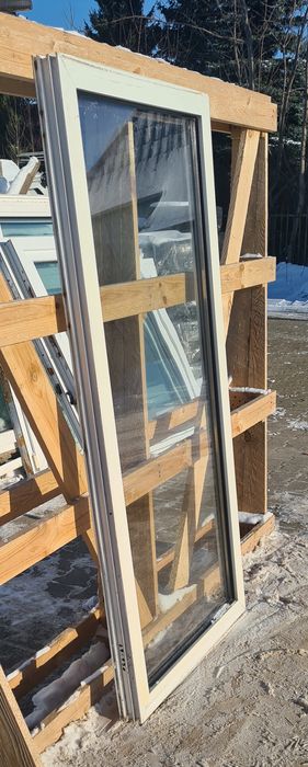 OKNA Używane 74x151 FIX OKNO KacprzaK Plastikowe PCV Lider Okna
OLX