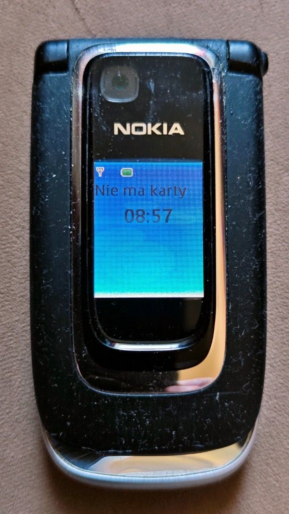 Telefon komórkowy Nokia 6131