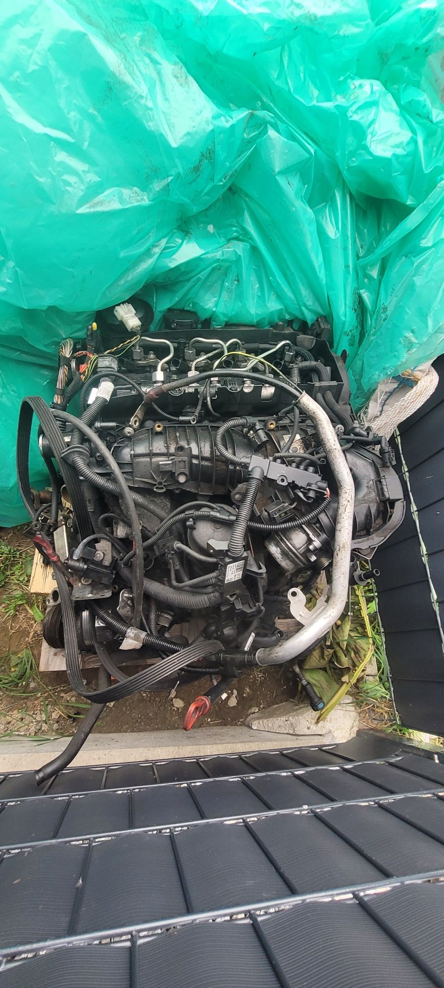 Silnik BMW X3 E83 2.0D N47 120 – uszkodzony kompletny