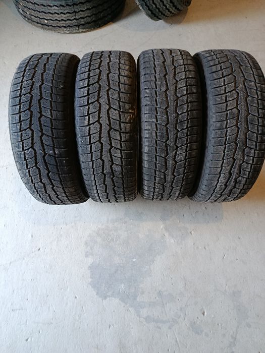 Автошини TOYO 235/55/R20