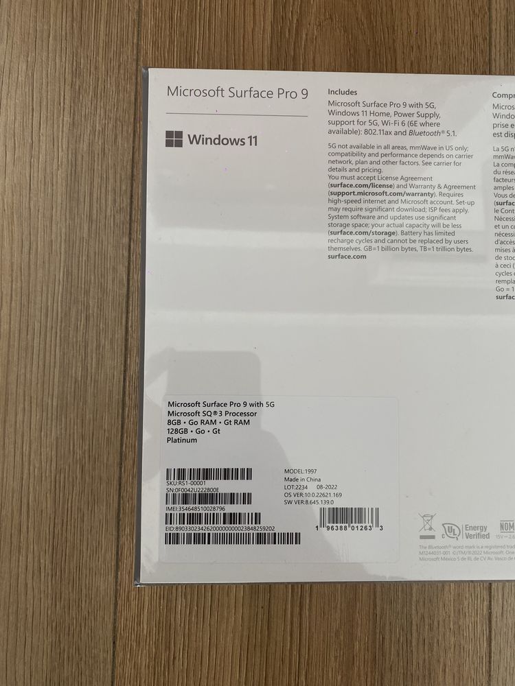 Microsoft Surface Pro 9 with 5G (i5-1235U,8GB RAM, 128ssd) PixelSense