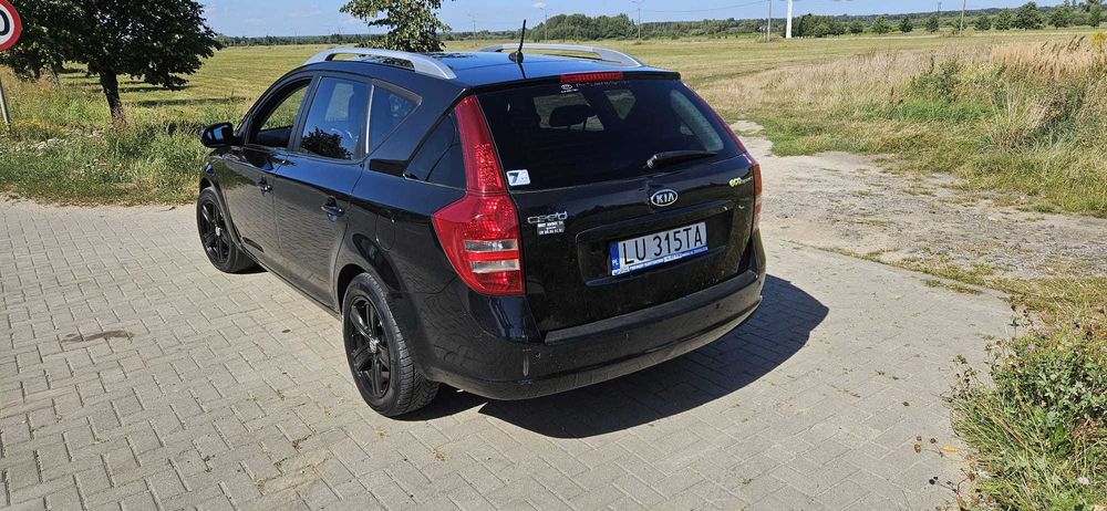 Kia ceed lift kombi 1,6 CRD