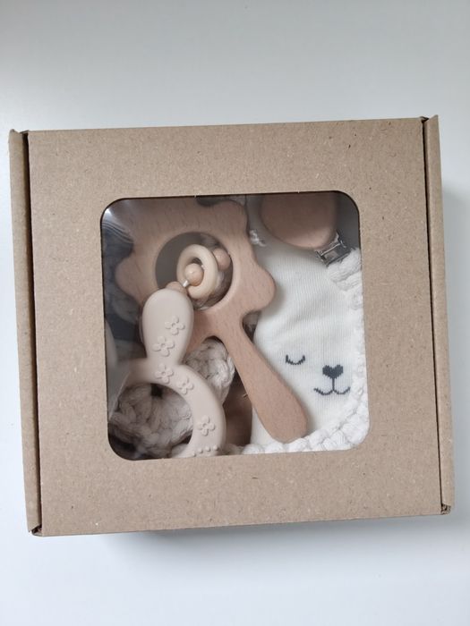 Baby box zestaw prezentowy dla niemowląt