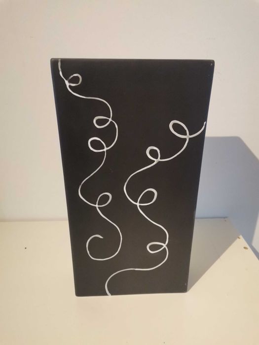 Jarra Preta Rectangular