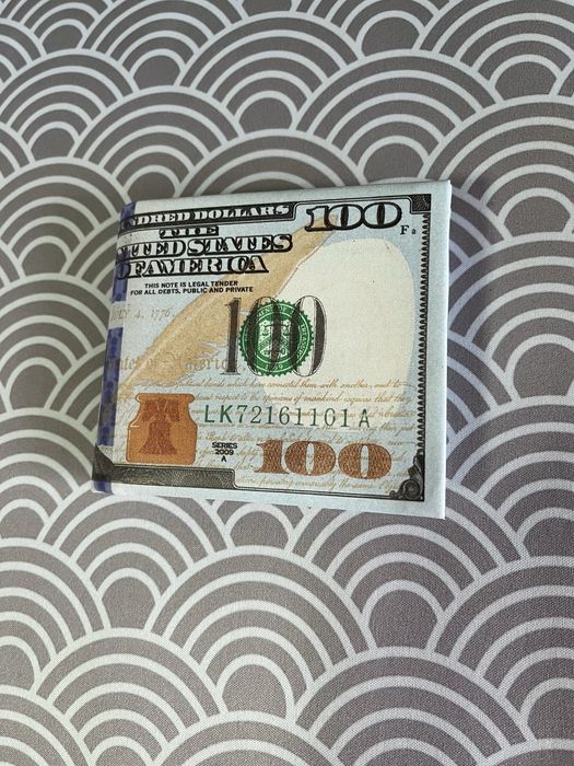 Кошелек в виде купюры 100$ новый