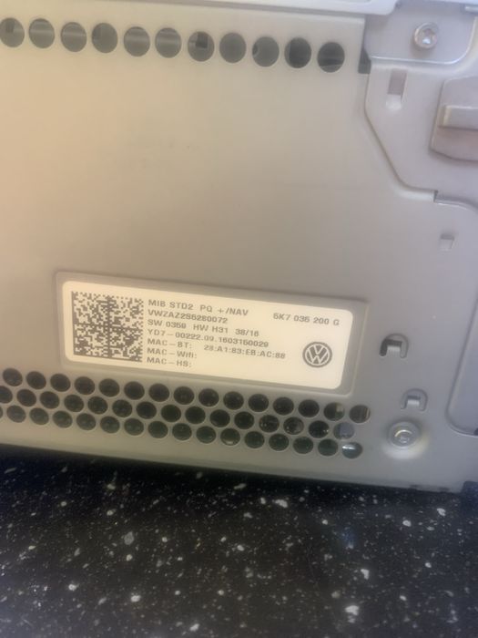 Radio vw MIB STD2 PQ+/NAV uszkodzony