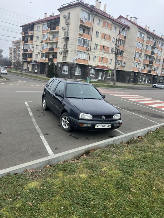 Гольф 3 , 1,6 інжектор 1996 рік