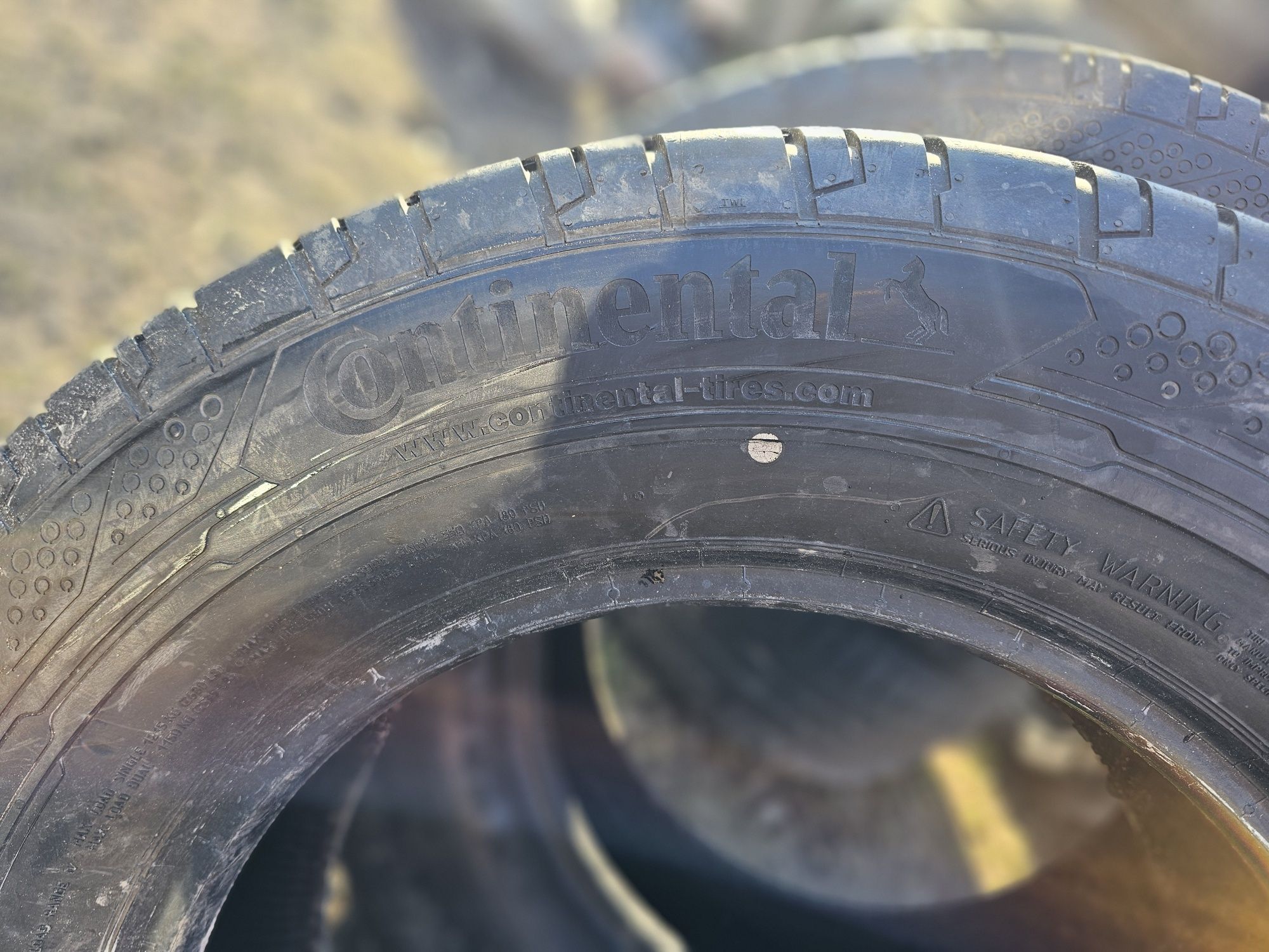 Opony letnie Continental 235/65R16C 115/113R