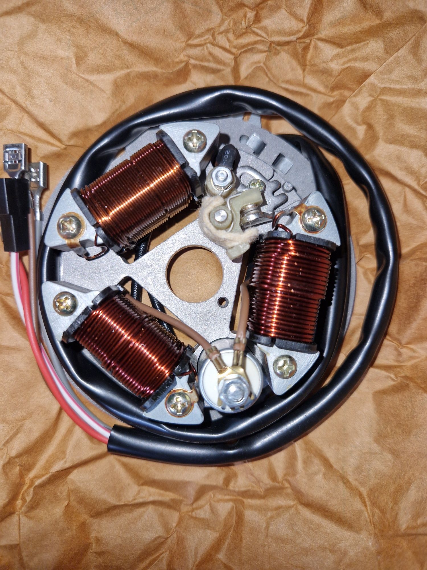 Fabrycznie nowy 6v platynkowy iskrownik zapłon stator Simson s50 s51