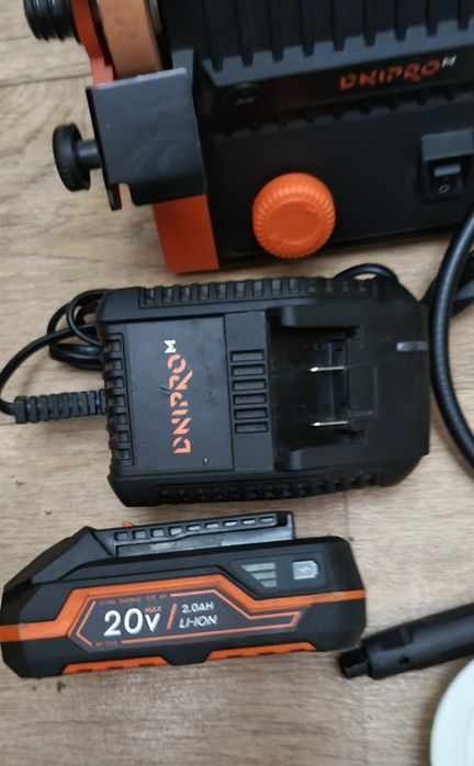Продам аккумулятор гравер фрезер  станок  для заточки  Dnipro-M  12в