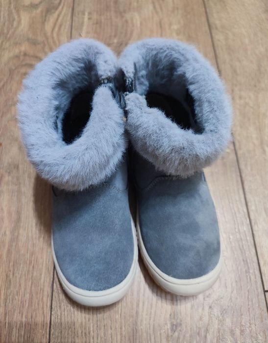 Гарні зимові черевички 26/27 Geox