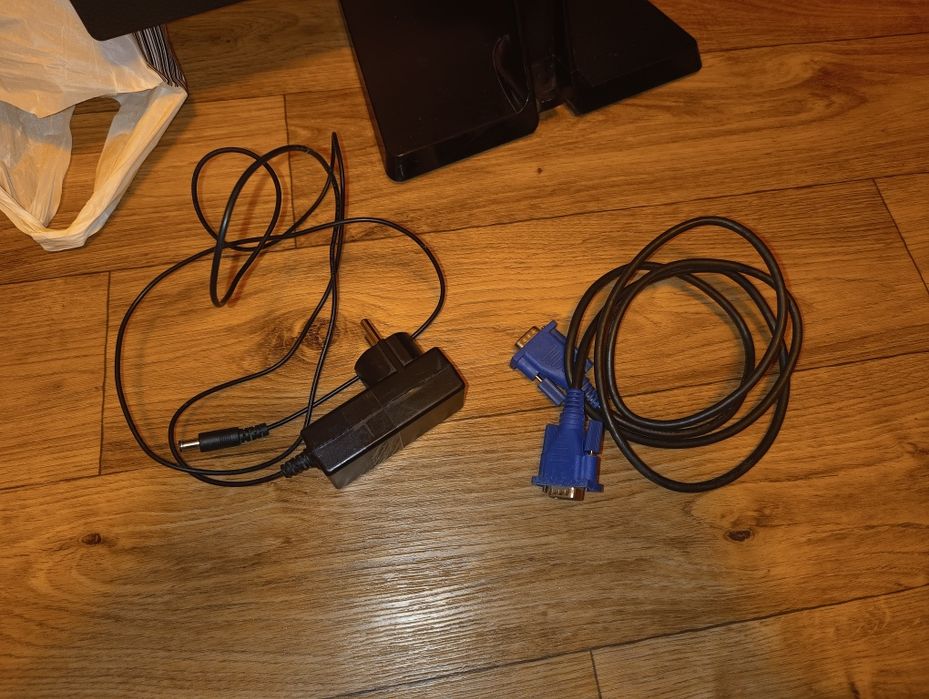 Монітор LG Flatron Е2242Т