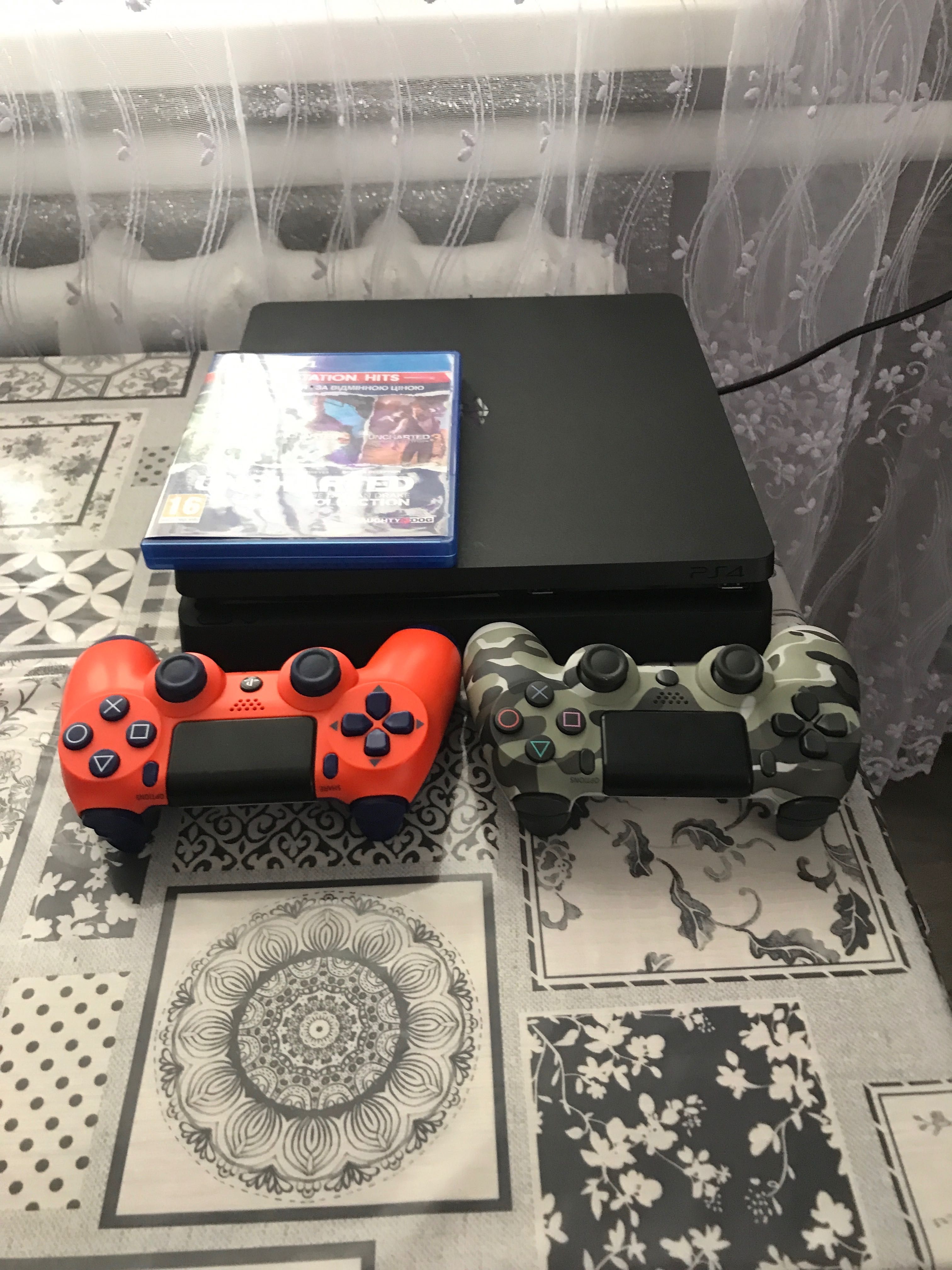 PlayStation 4 slim 500гб