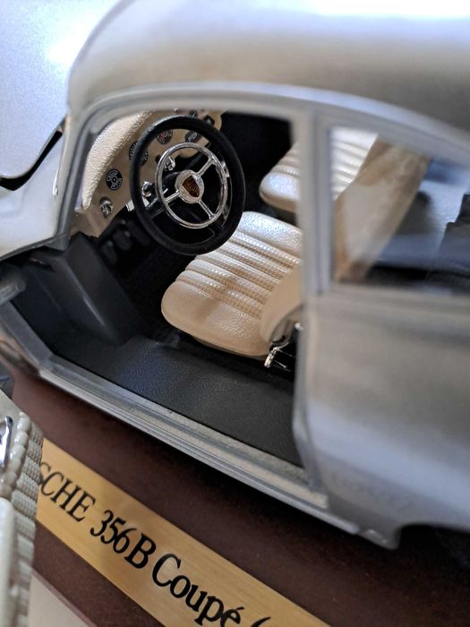 Bburago 1:18 - Porsche 356b coupe 1961