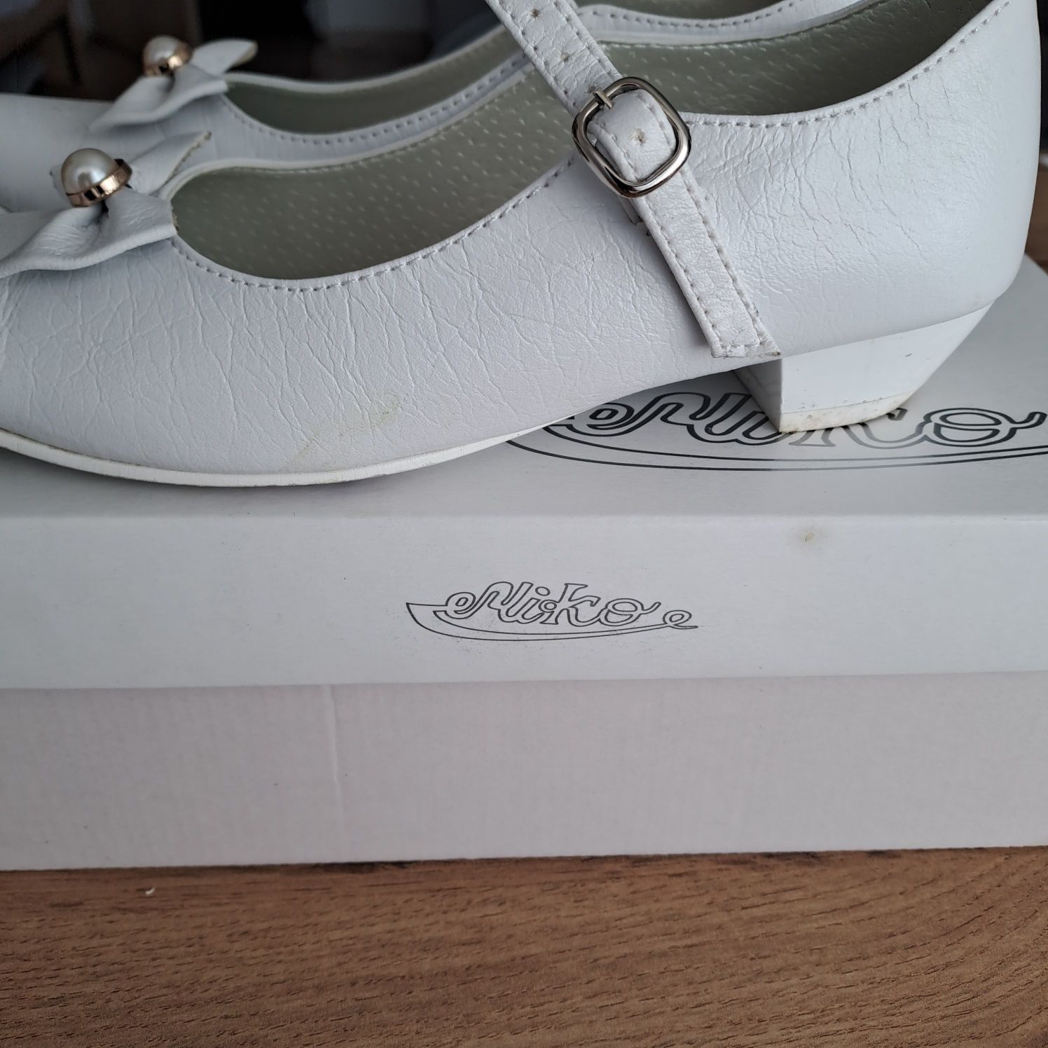Buty komunijne dla dziewczynki rozm. 33