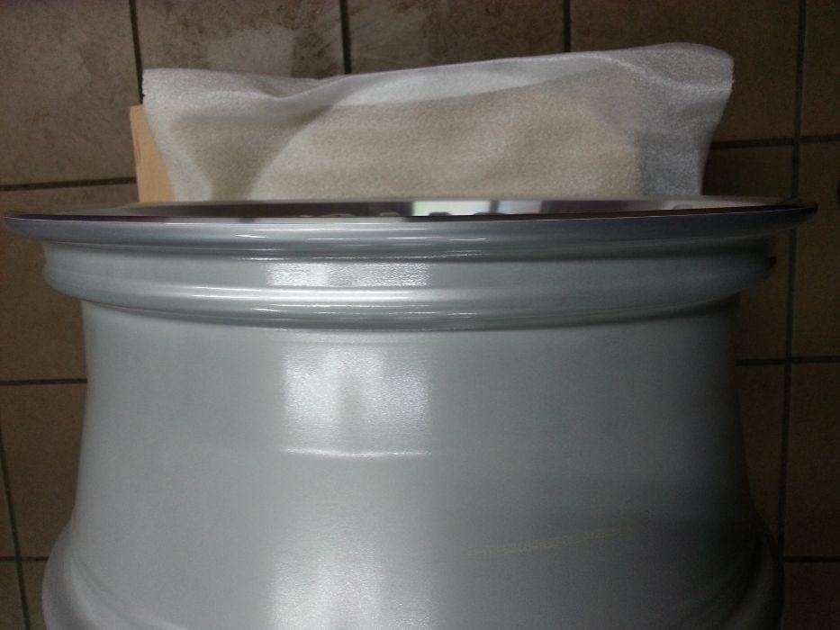 Felgi aluminiowe Audi A3,A4,A5,A6,A7,A8,Q3,Q5 5x112 8x18 66,6 Et-47