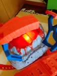 Pista hotwheels dinossauro