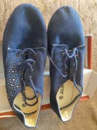 Granatowe wiązane buty r.39 damskie
