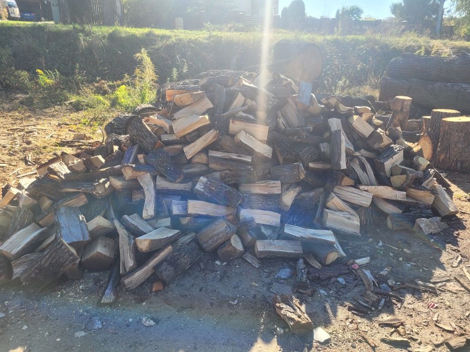 Drewno do kominka opał dąb