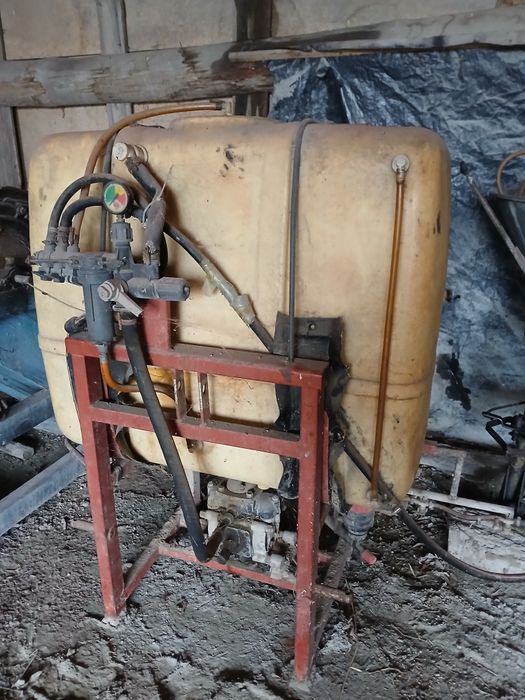 Opryskiwacz sadowniczy. Lanca Dolna.