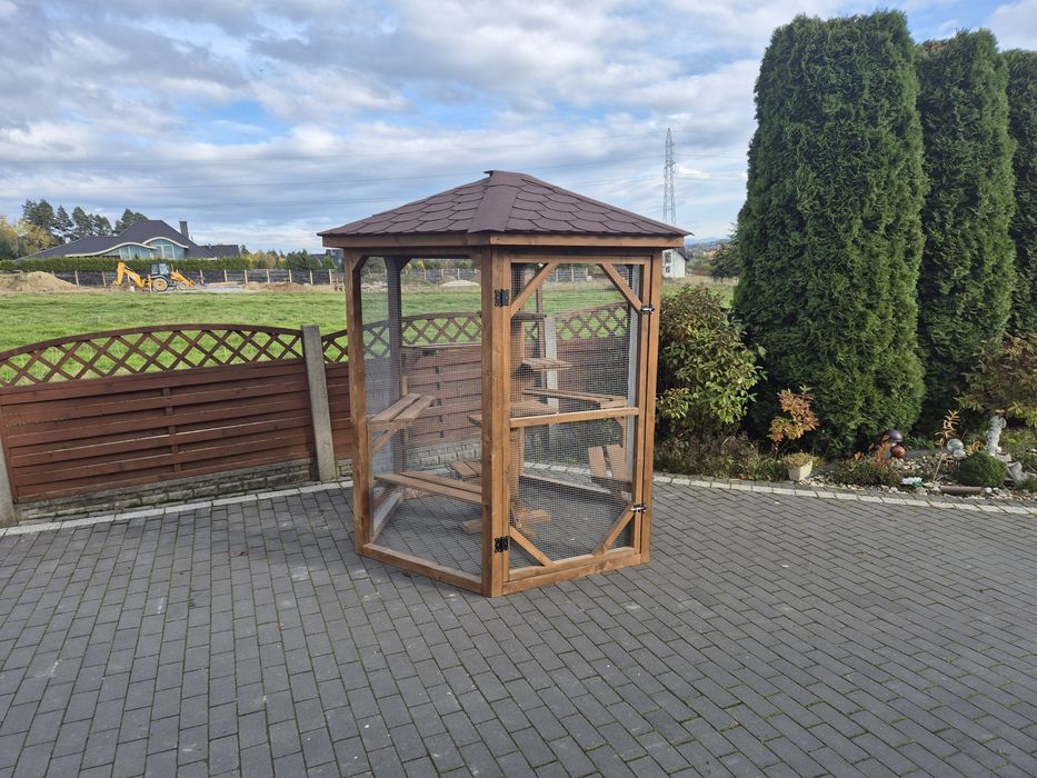 Woliera dla kota szesciokatna