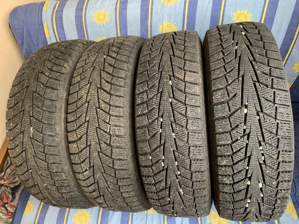 Зимові шини резина Hankook I*Cept iz2 175/70 R13