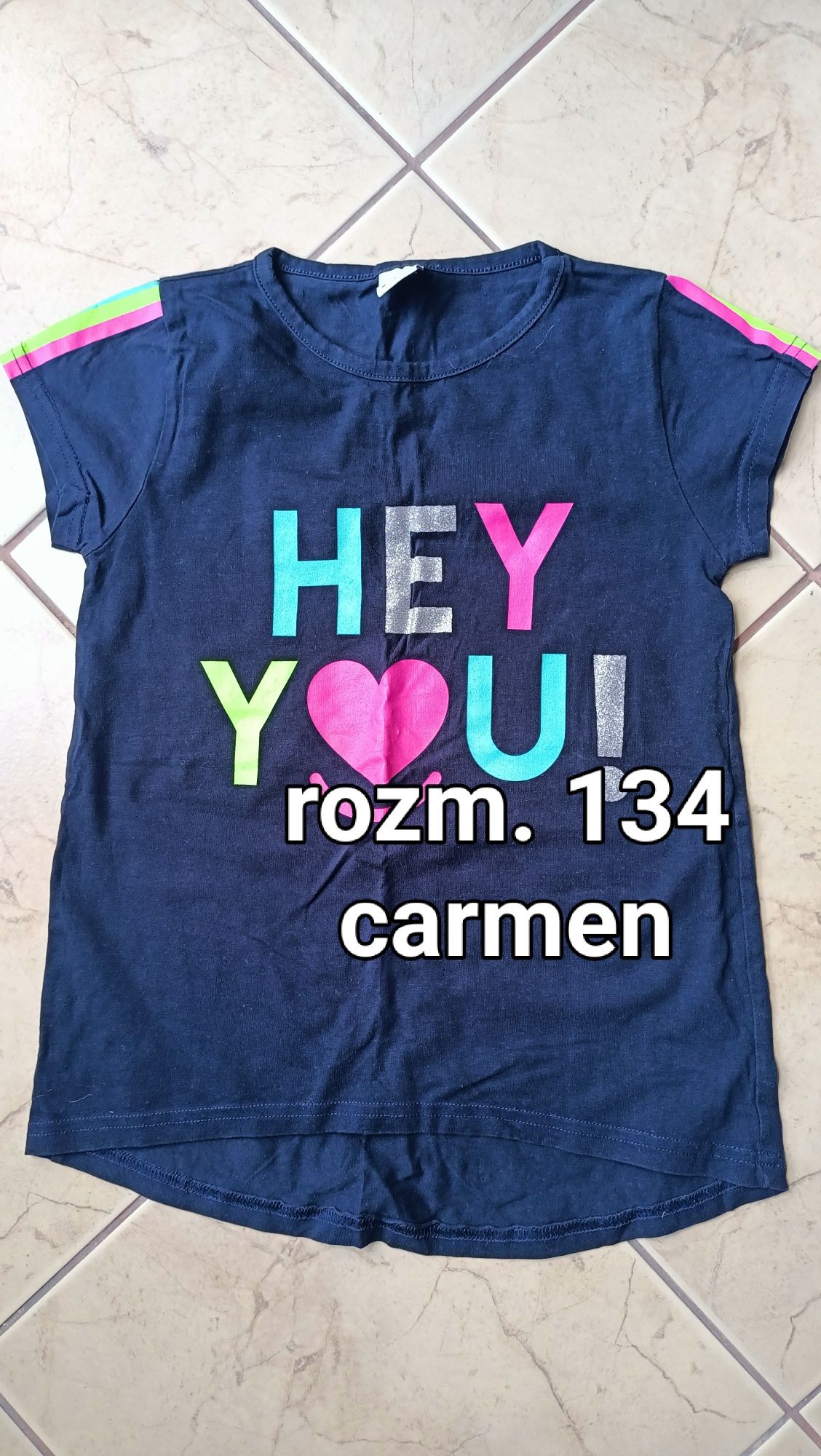 Granatowy t-shirt Hey you! rozm. 134 carmen