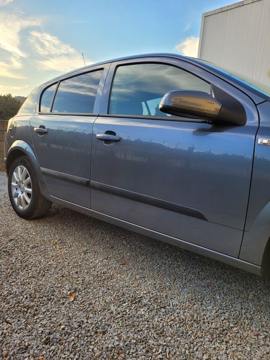 Opel Astra - económico e fiável