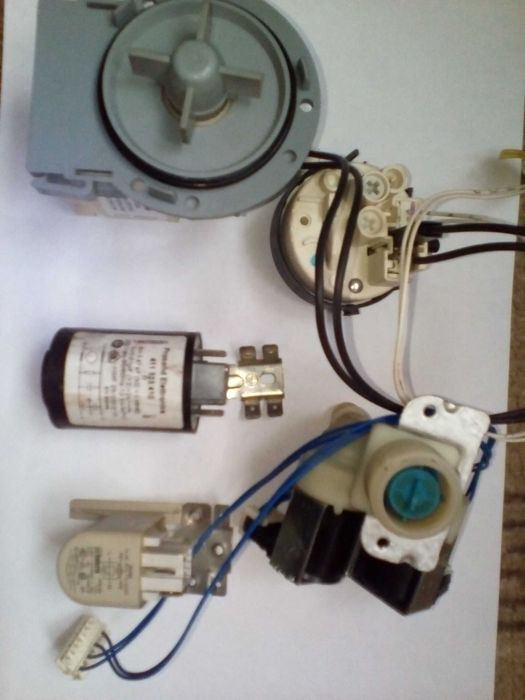 Продам конденсатор до пральної машини Electrolux EWB 95205 W