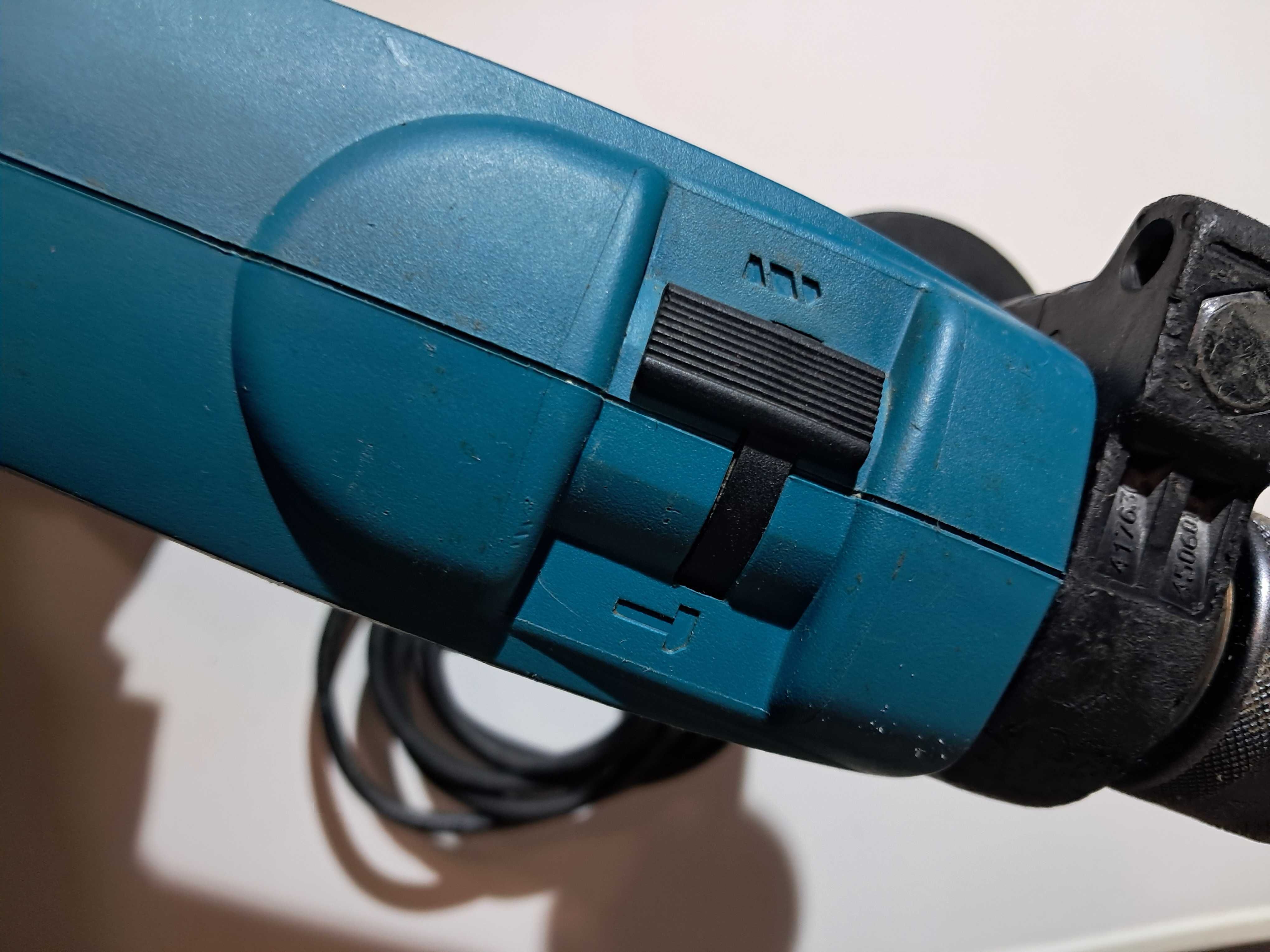 электро дрель makita HP1640 Как новая