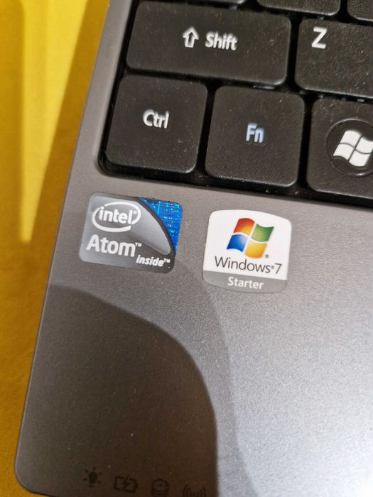 Laptop 10"  Aspire One D260 Intel Atom N450 1GB RAM HDD 250GB